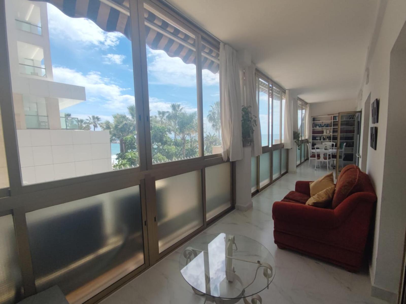 Mayoral Frontline Appartement